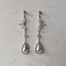 Load image into Gallery viewer, [Aespa Giselle Earrings] Heavenly Prism Earrings