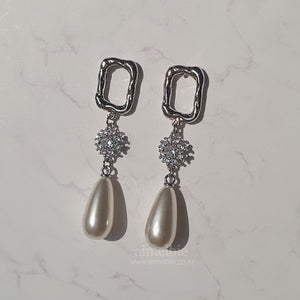 [IU Earrings] Urban City Earrings - Silver