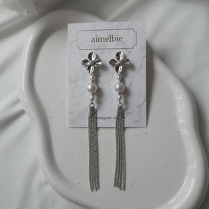 Longdrop Silver Flower Earrings