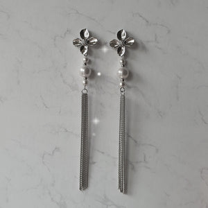 Longdrop Silver Flower Earrings
