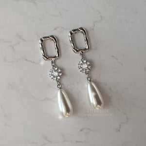 [IU Earrings] Urban City Earrings - Silver