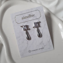 Load image into Gallery viewer, [IU, BABYMONSTER Chiquita Earrings] Urban Metal drop earrings - Silver Color