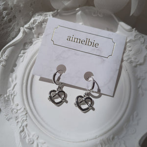 [VIVIZ Eunha Earrings] Pretzel Huggies Earrings - Silver Color