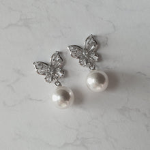 Load image into Gallery viewer, Butterfly and pearl earrings