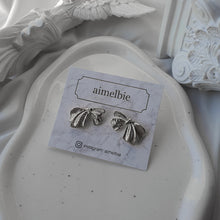 Load image into Gallery viewer, [Aespa NingNing Earrings] Jane Ribbon Earrings - Silver Color