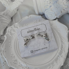 Load image into Gallery viewer, Dalia Ribbon Earrings - Silver Color