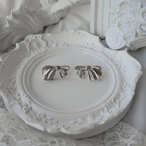 [Aespa NingNing Earrings] Jane Ribbon Earrings - Silver Color