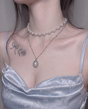 Load image into Gallery viewer, Elegant Layered Pearl Choker Necklace - Silver ver.