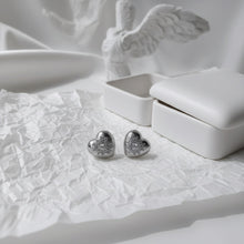 Load image into Gallery viewer, [NMIXX Kyujin Earrings] Supernova Heart Earrings - Silver Color
