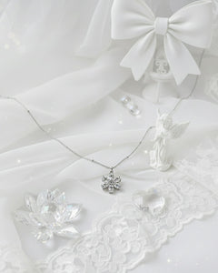 Diamond Petals Semi-Choker Necklace - Silver (VIVIZ Eunha Necklace)