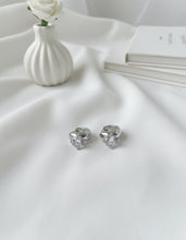 Load image into Gallery viewer, [Hearts2Hearts Ian Earrings] Diamond Ring Huggies Earrings - Silver Color