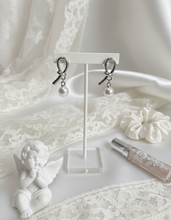 Load image into Gallery viewer, [IVE Wonyoung Earrings] Daily Silver Ribbon Earrings