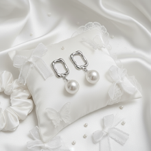 Load image into Gallery viewer, [Aespa Winter Earrings] Judy Earrings - Silver