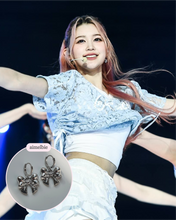 Load image into Gallery viewer, [Hearts2Hearts Ana Earrings] Adorable Ribbon Huggies Earrings - Silver