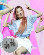 Load image into Gallery viewer, [Hearts2Hearts Ana Earrings] Adorable Ribbon Huggies Earrings - Silver