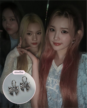 Load image into Gallery viewer, [Hearts2Hearts Ana Earrings] Adorable Ribbon Huggies Earrings - Silver