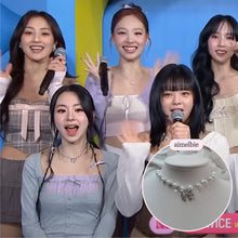 Load image into Gallery viewer, [TWICE Chaeyoung Necklace] Adorable Ribbon Pearl Choker - Silver ver.