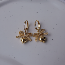 Load image into Gallery viewer, Coquette Laced Ribbon and Heart Huggies earrings - Gold Color