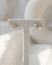 Load image into Gallery viewer, [NMIXX Kyujin Earrings] Urban Bandage Shaped Earrings - Silver Color