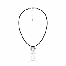 Load image into Gallery viewer, [IDLE Shuhua Necklace] Melting Metalic Heart Choker Necklace - Silver Color