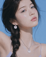 Load image into Gallery viewer, [VIVIZ Eunha Necklace] The Little Mermaid Necklace - Silver