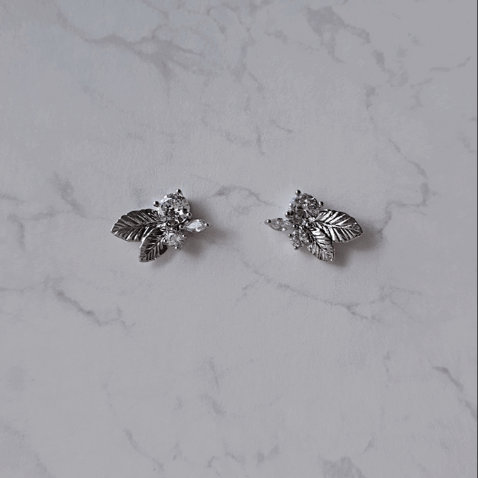 Elf Leaves Earring - Silver Color