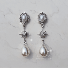 Load image into Gallery viewer, [IU, Kim Sejeong Earrings] Minerva Earrings - Silver version
