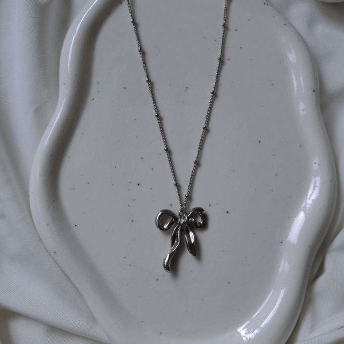 [I-DLE Minnie Necklace] Ballet Ribbon Necklace (Stainless Steel)