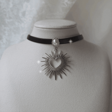 Load image into Gallery viewer, [Stray Kids Seungmin, IU Necklace] Heart Supernova Leather Choker - Silver ver.