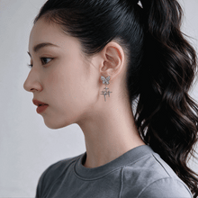 Load image into Gallery viewer, Sparkling Butterfly Earrings
