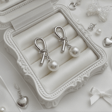 Load image into Gallery viewer, [IVE Wonyoung Earrings] Daily Silver Ribbon Earrings