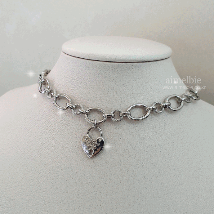 [Aespa Karina, VIVIZ Eunha, Penthouse Han Jihyun, Nevertheless Yanghyeji choker] Heart Lock Choker