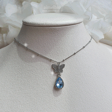 Load image into Gallery viewer, Dreamy Butterfly Collarbone Necklace - Light Blue (Oh My Girl Arin, Mamamoo Solar, STAYC Sieun, J Necklace)