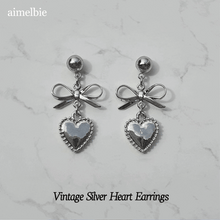 Load image into Gallery viewer, [NMIXX Jiwoo Earrings] Vintage Silver Heart Earrings
