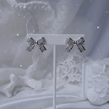 Load image into Gallery viewer, [IVE Leeseo Necklace] Delicate Bow Earrings - Silver Color