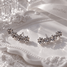 Load image into Gallery viewer, [IU Earrings] Simple Wing Earrings - Silver Color