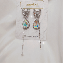 Load image into Gallery viewer, [Redvelvet Wendy Earrings] Rainbow Crystal Butterfly Earrings