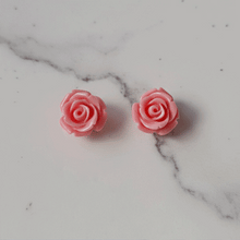 Load image into Gallery viewer, [Hearts2Hearts Ana Earrings] Petit Rose Cabochon Earrings - Pink