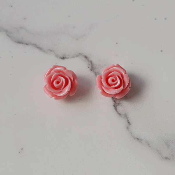 [Hearts2Hearts Ana Earrings] Petit Rose Cabochon Earrings - Pink
