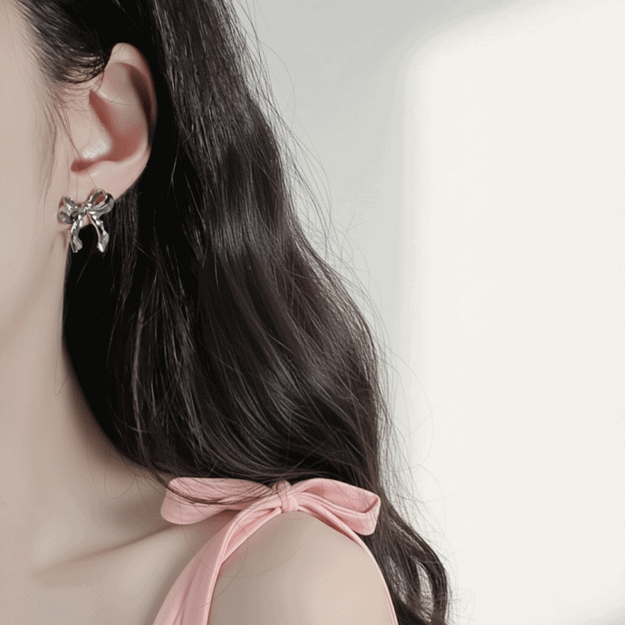 [ILLIT Iroha, NMIXX Jiwoo Earrings] Ballerina Ribbon Earrings - Silver