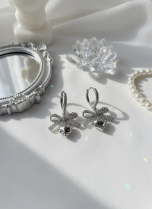 [Hearts2Hearts Yuha Earrings] Coquette Laced Ribbon and Heart Huggies earrings