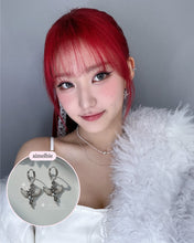 Load image into Gallery viewer, Baby Angel Huggies Earrings - Silver ver. (KISS OF LIFE Belle, H1-Key Hwiseo Earrings)