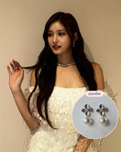 Load image into Gallery viewer, [IVE Leeseo, STAYC Sieun Earrings] Botanic Flower and Pearl Earrings - Silver