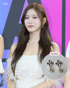 [IVE Leeseo, STAYC Sieun Earrings] Botanic Flower and Pearl Earrings - Silver