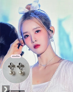 [IVE Leeseo, STAYC Sieun Earrings] Botanic Flower and Pearl Earrings - Silver