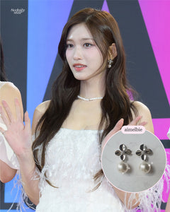 [IVE Leeseo, STAYC Sieun Earrings] Botanic Flower and Pearl Earrings - Silver