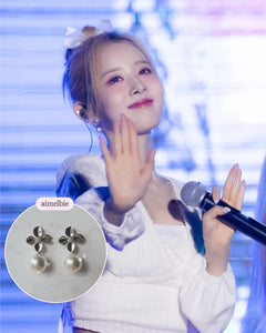 [IVE Leeseo, STAYC Sieun Earrings] Botanic Flower and Pearl Earrings - Silver