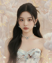Load image into Gallery viewer, [TWICE Chaeyoung Necklace] Adorable Ribbon Pearl Choker - Silver Color