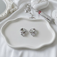 Load image into Gallery viewer, [Hearts2Hearts Ian Earrings] Diamond Ring Huggies Earrings - Silver Color