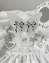 Load image into Gallery viewer, [Aespa Karina Earrings] Ballerina Ribbon Earrings - Silver
